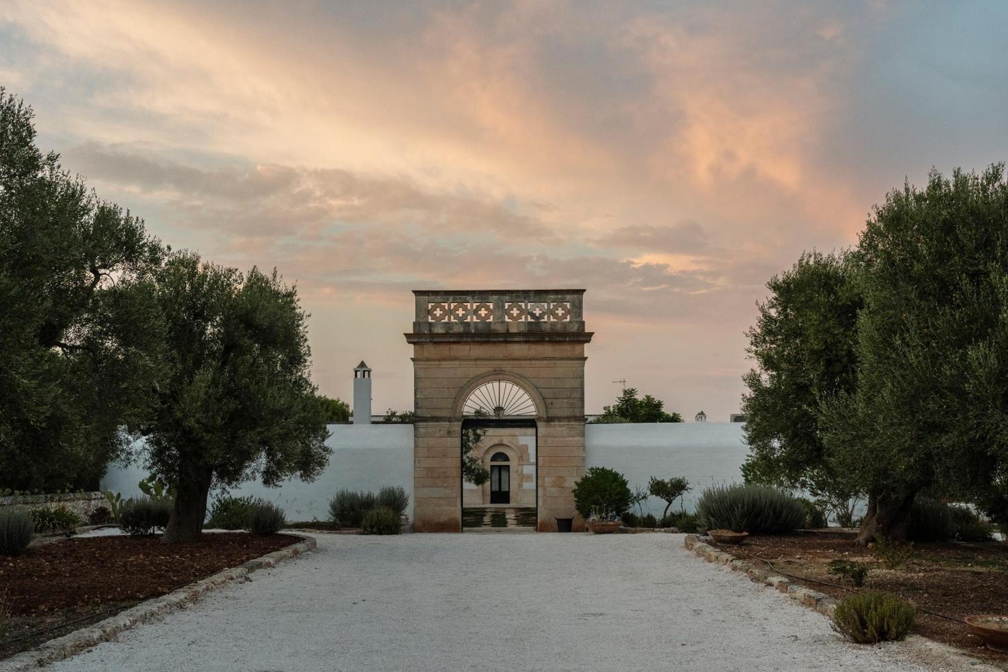 Masseria Gorgognolo Bed and Breakfast Ostuni Exteriör bild